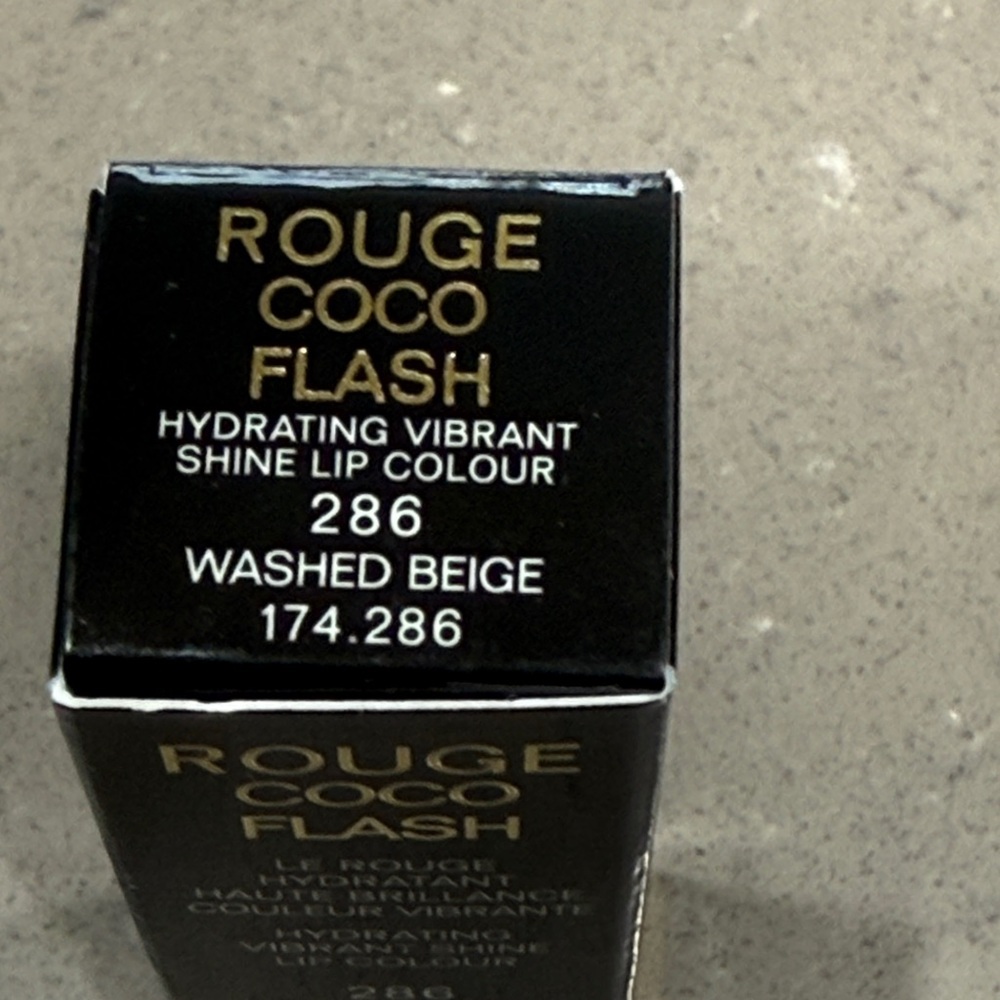 CHANEL’s NEW COLOR Rouge Coco Flash Lipstick - #286 Washed Beige, New/Unused - Picture 3 of 4